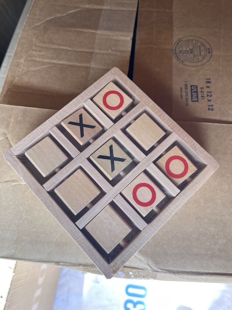 Tic Tac Toe Fame Wooden