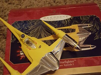 Hallmark Keepsake Ornament - Star Wars - Naboo Starfighter