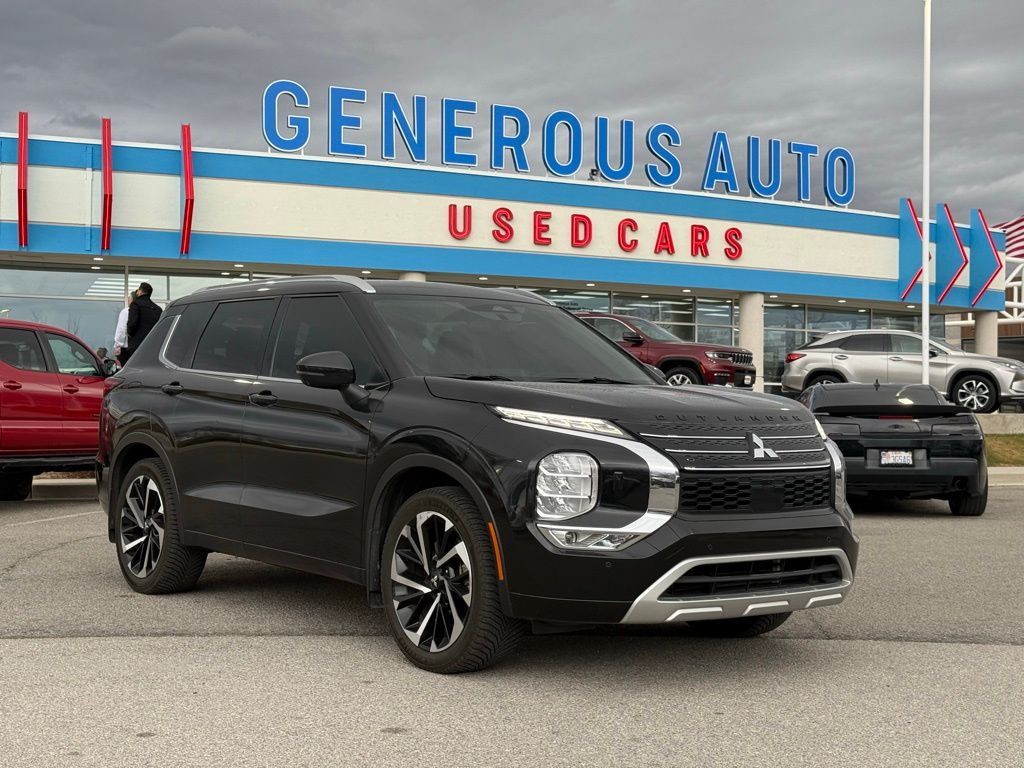 2022 Mitsubishi Outlander SEL