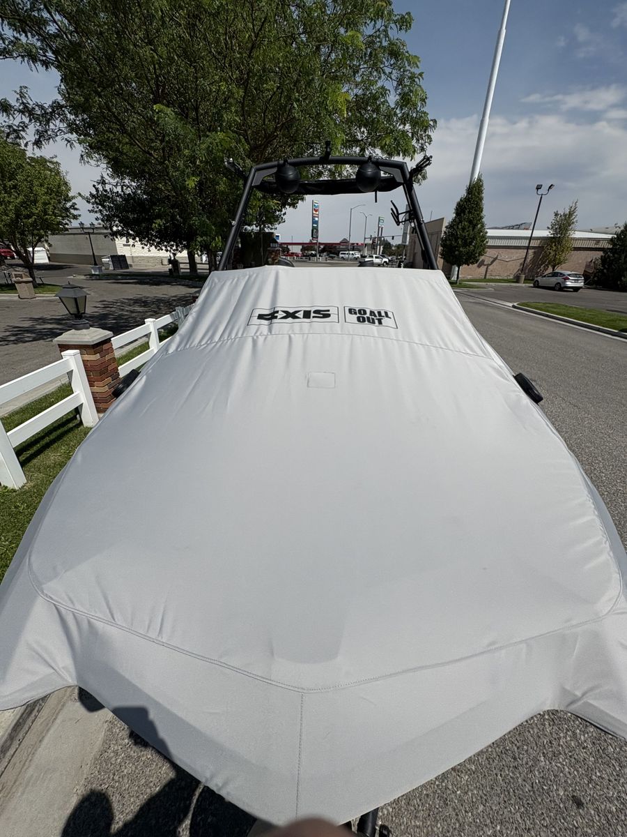 Main image 8