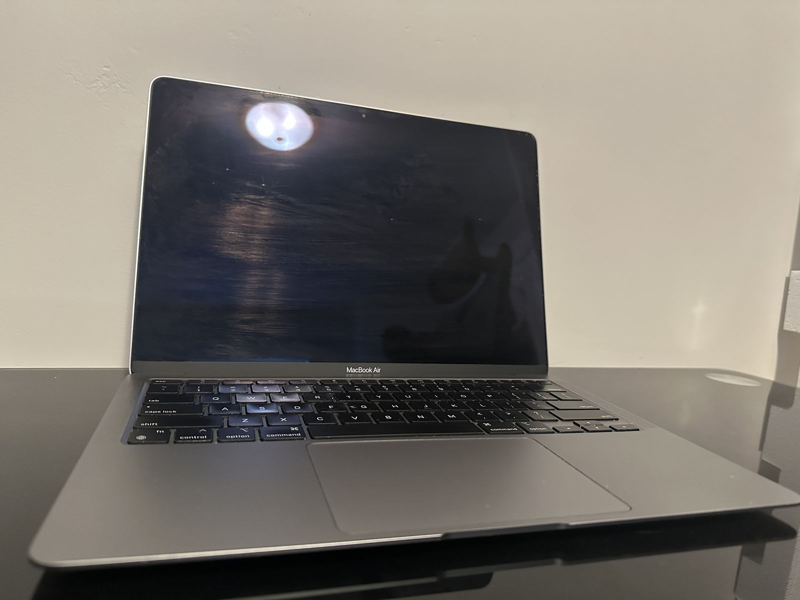 MacBook Air (2020) 13-inch - Apple M1 8-core and 7-core GPU - 8GB RAM - SSD 256GB