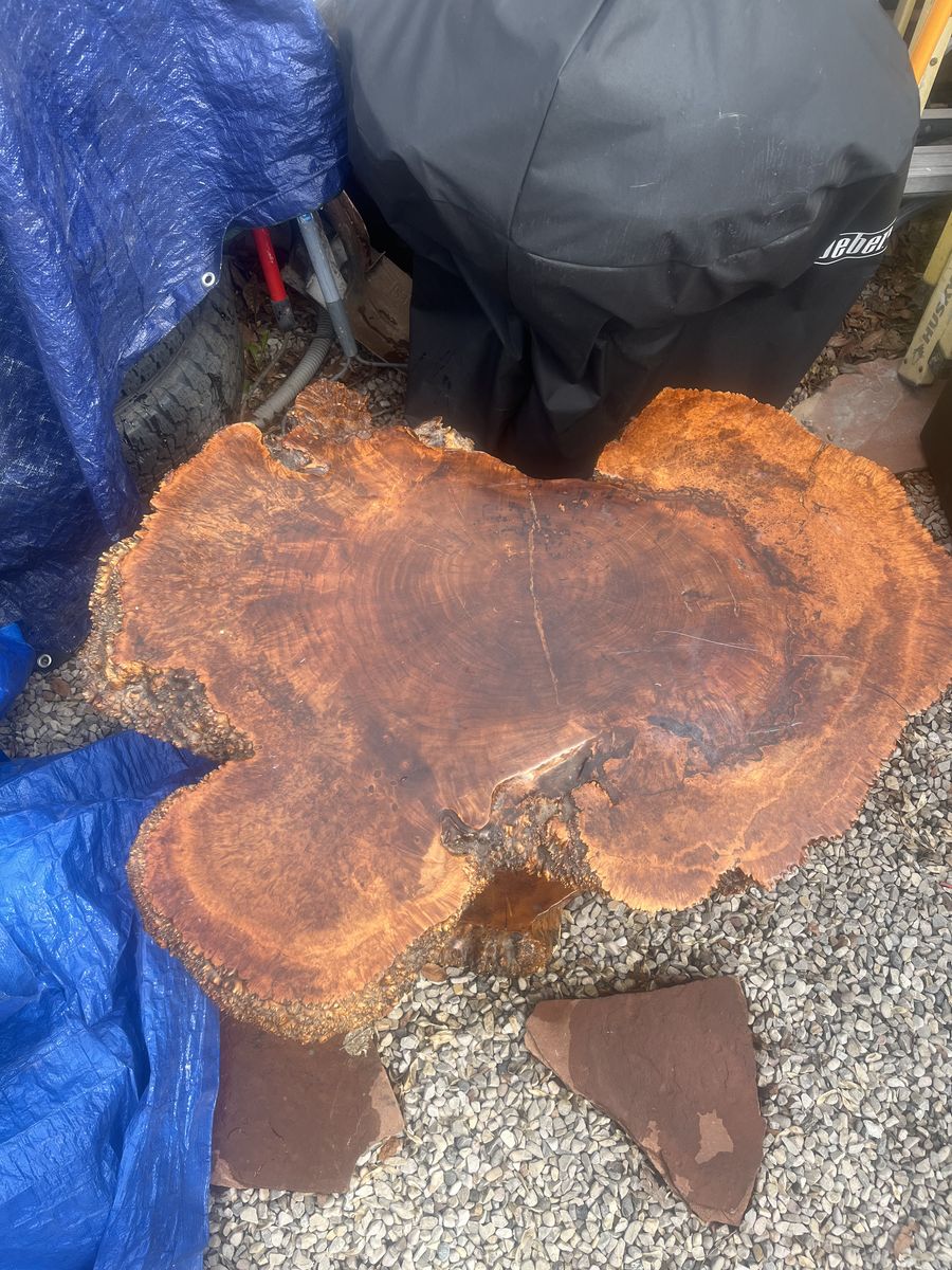 Coffee Table Natural redwood