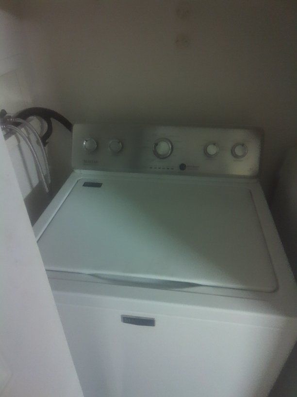 Maytag White Top-Load Washer - Excellent Condition needs to be gone by Thursday