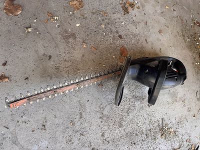 Craftsman 17" Electric Bush Hedge Trimmer - Good Condition