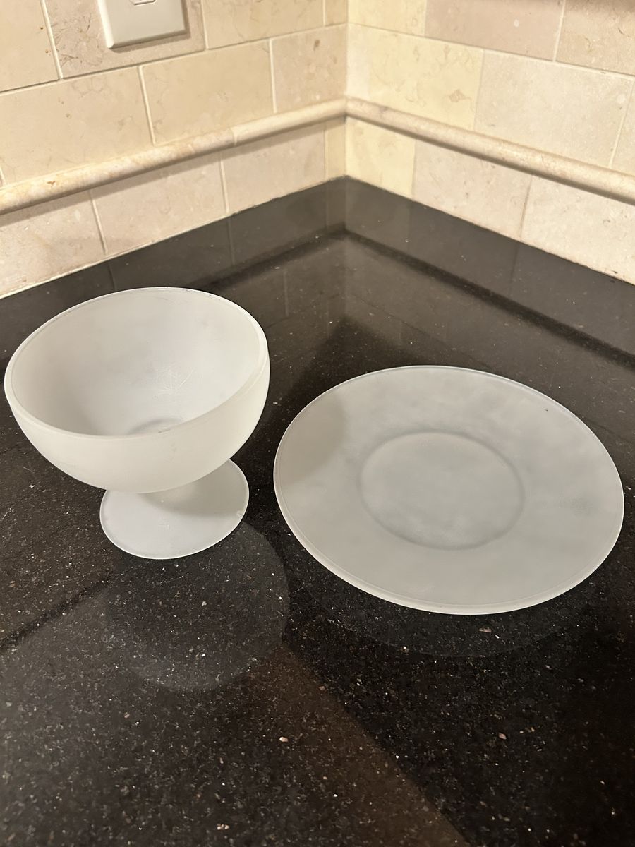 Frosted Glass Ice Cream Dishes