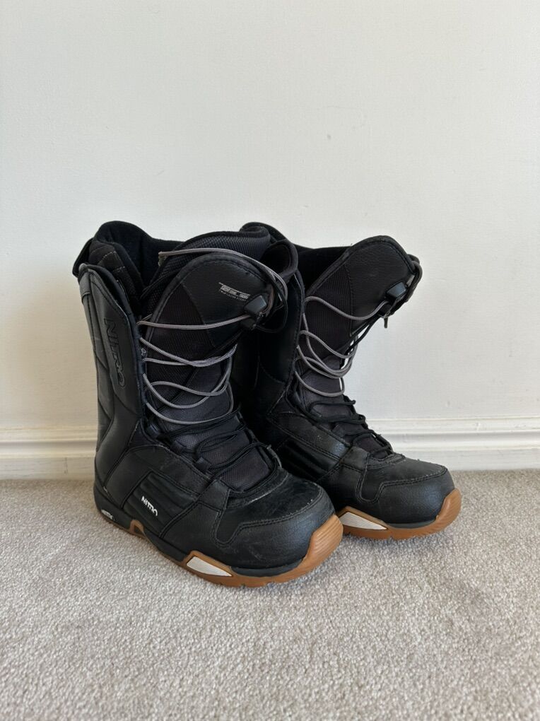 Snowboard Boots Men 9
