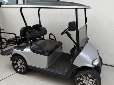 EZ-GO Golf Cart - Silver with Custom Wheels (Non-Running)