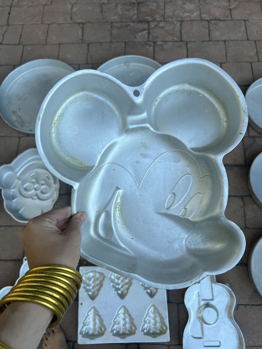 Main image 10