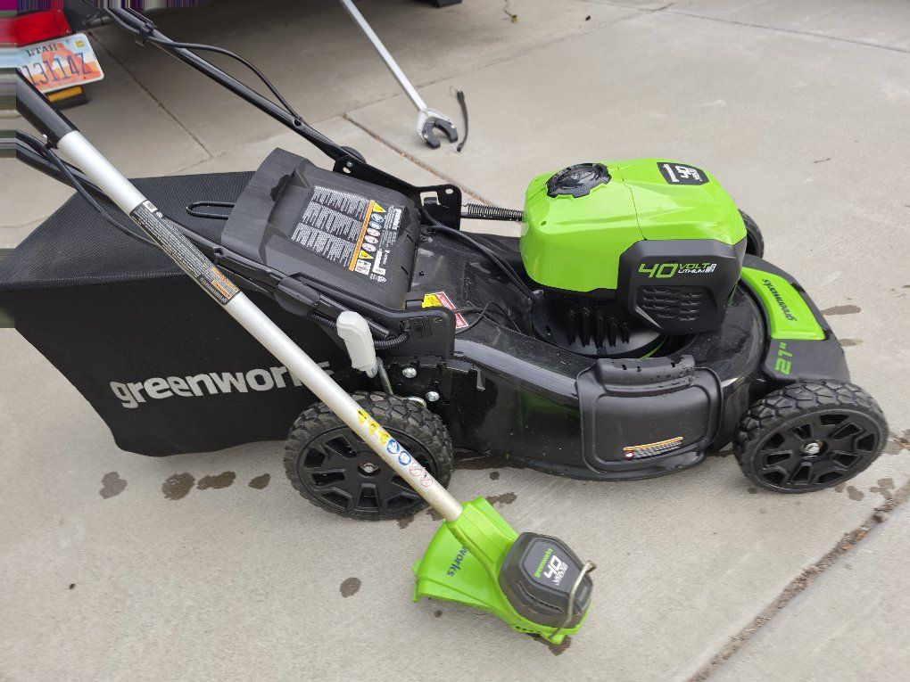 Greenworks 40V 21" Cordless Electric Lawn Mower & Trimmer Set - 2 batteries