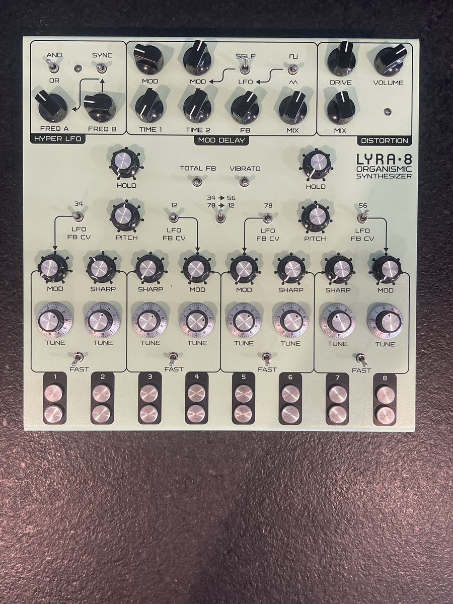 Soma Lyra-8 Organismic Synthesizer - Green Desktop Synth