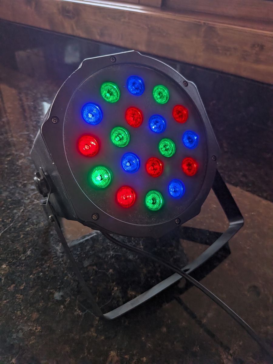 12x PAR LED Stage Lights /w Stagg T-Bar Lighting Extension
