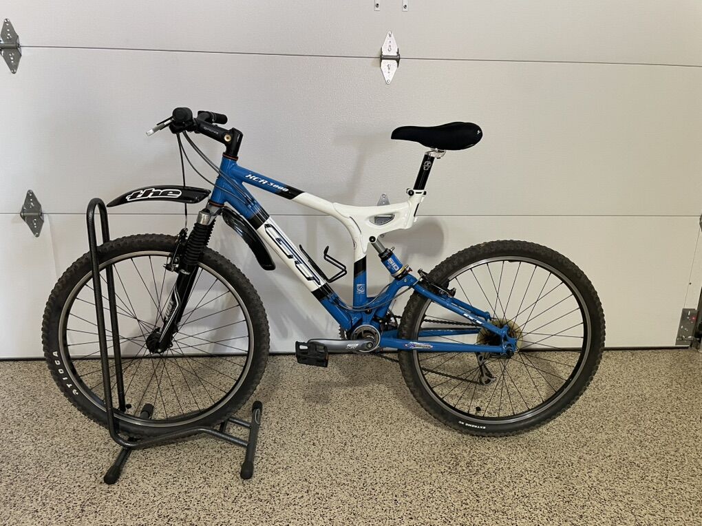 GT Full Suspension Mountain Bike