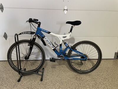 GT Full Suspension Mountain Bike