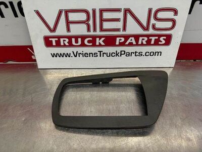 Used Kenworth Right Interior Door Handle Inside Release Bezel, Part # S18-1018R