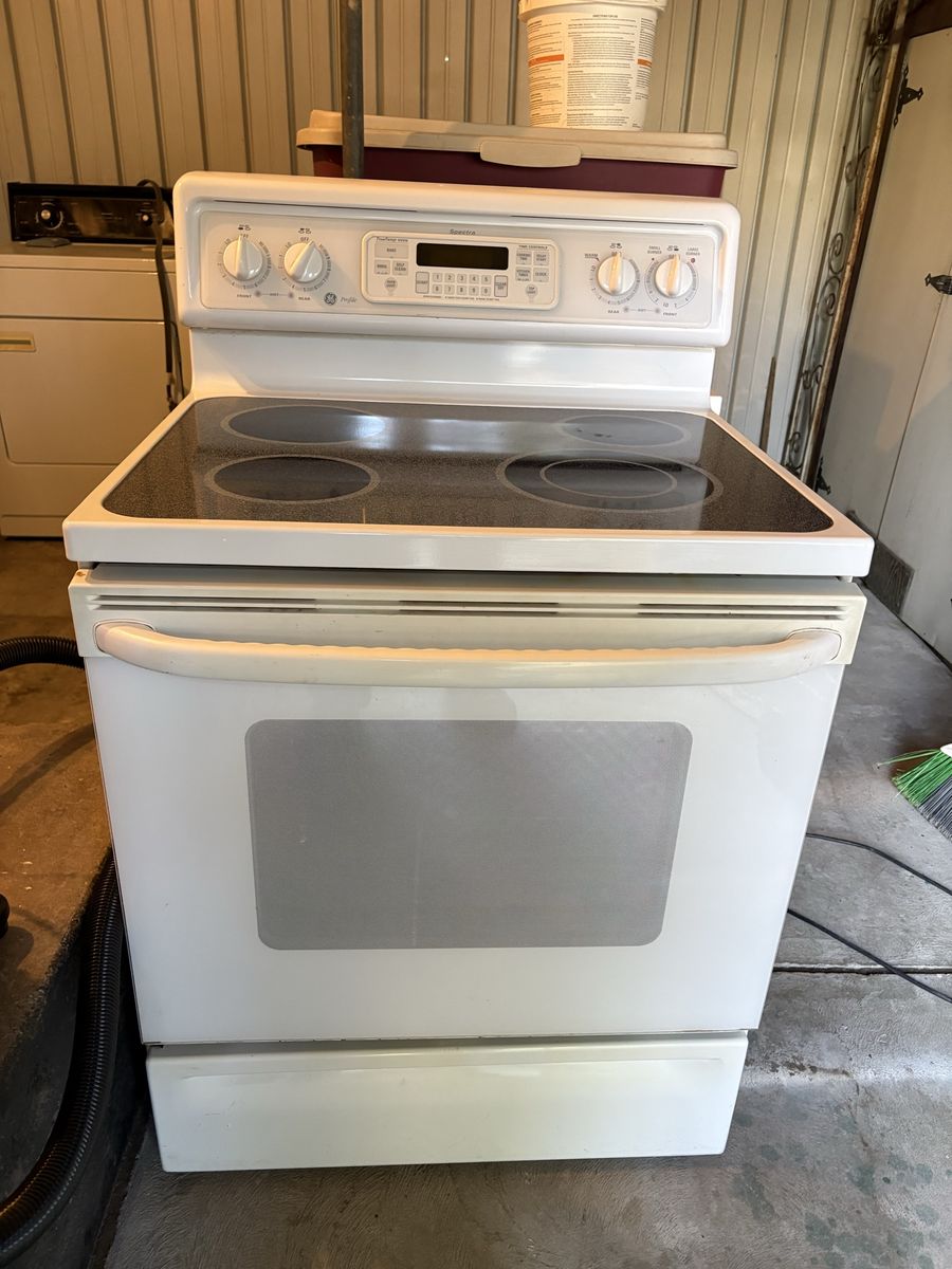 Free Working Electric Stove/Oven