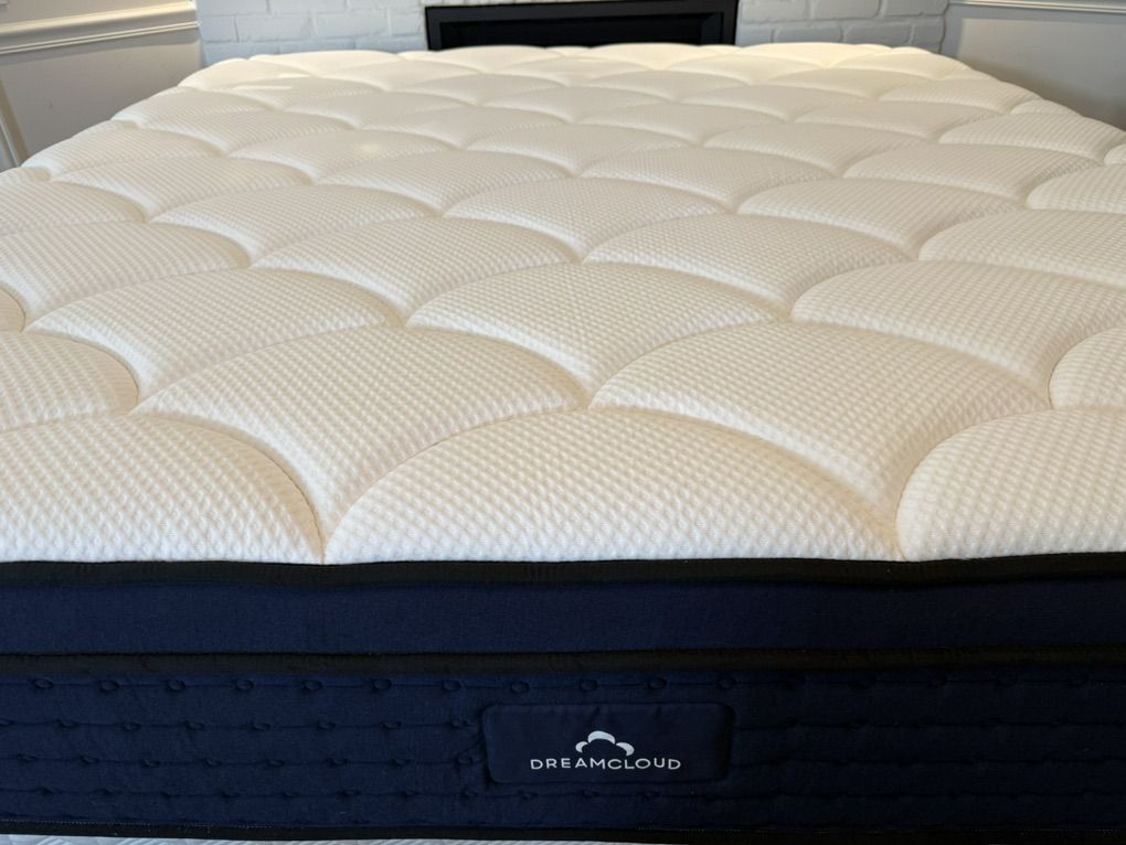 Dreamcloud Pillowtop King Mattress! Only $300