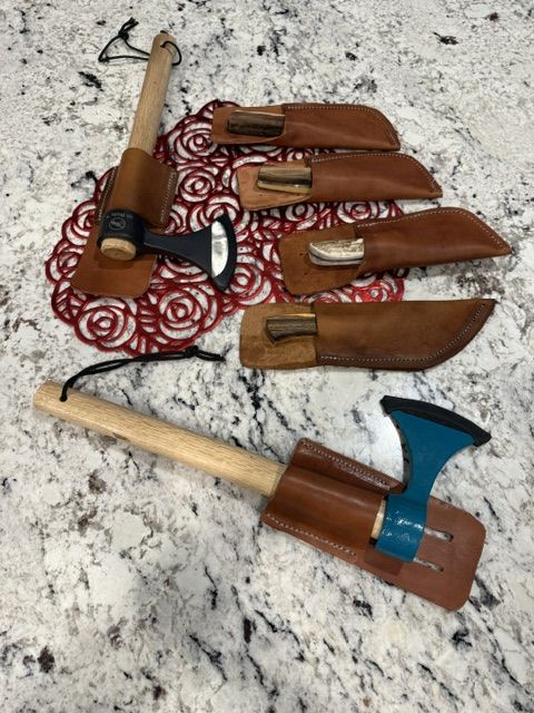 TOMAHAWKES & KNIVES