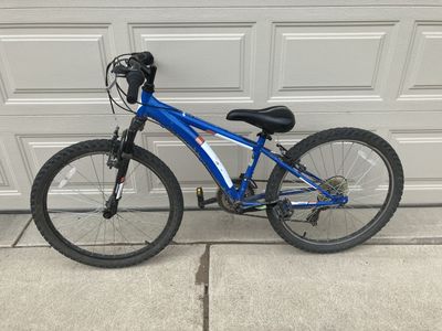 Diamondback Cobra 24 mountain bike