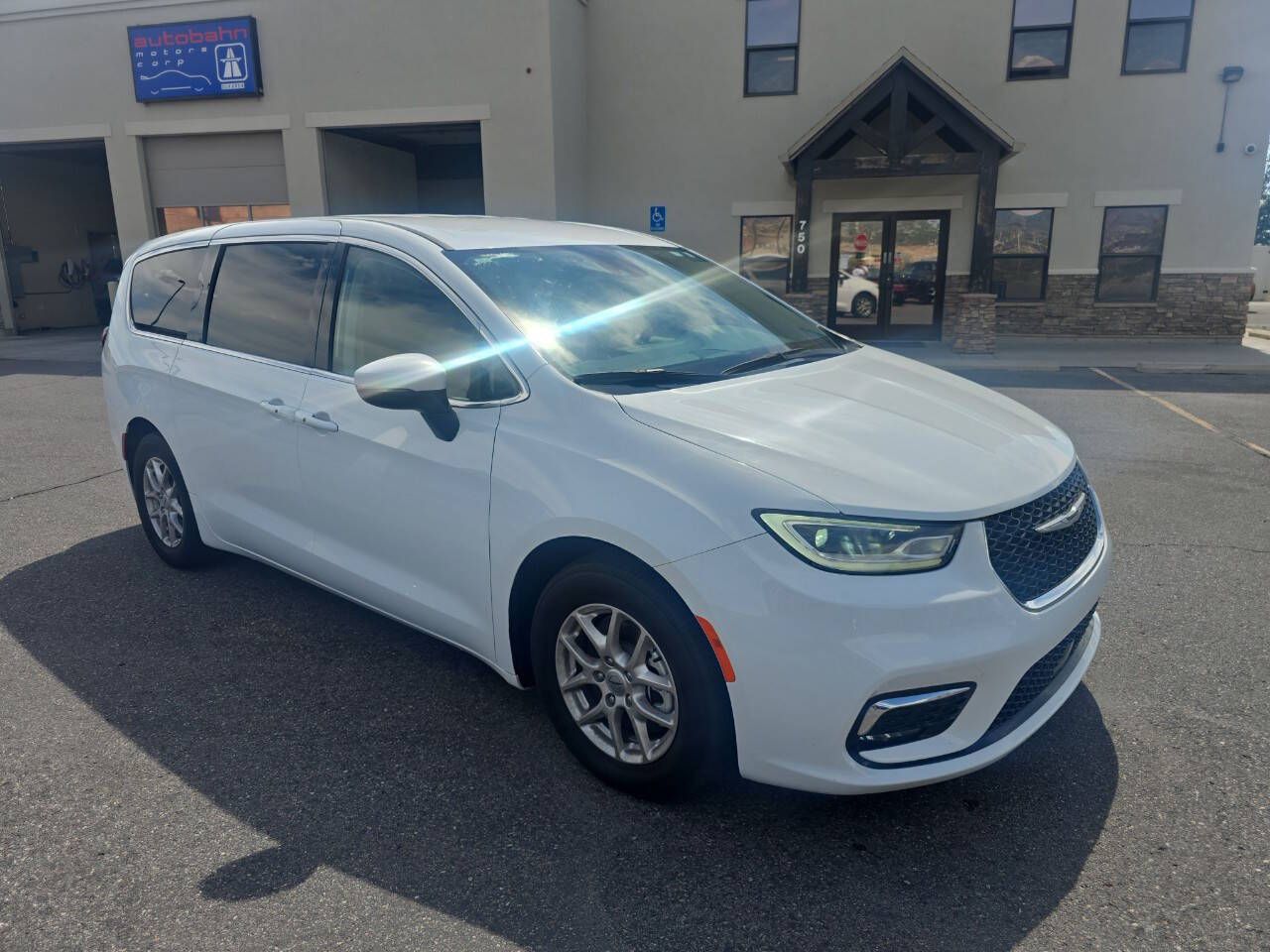 2023 Chrysler Pacifica Touring L