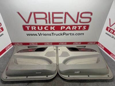Peterbilt 567 / 579 Interior Door Panel
