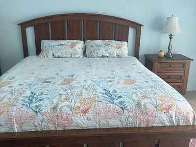 California King bedroom set Mirrored Dresser, tall dresser, Night stand. Sleep by number split top mattress included.