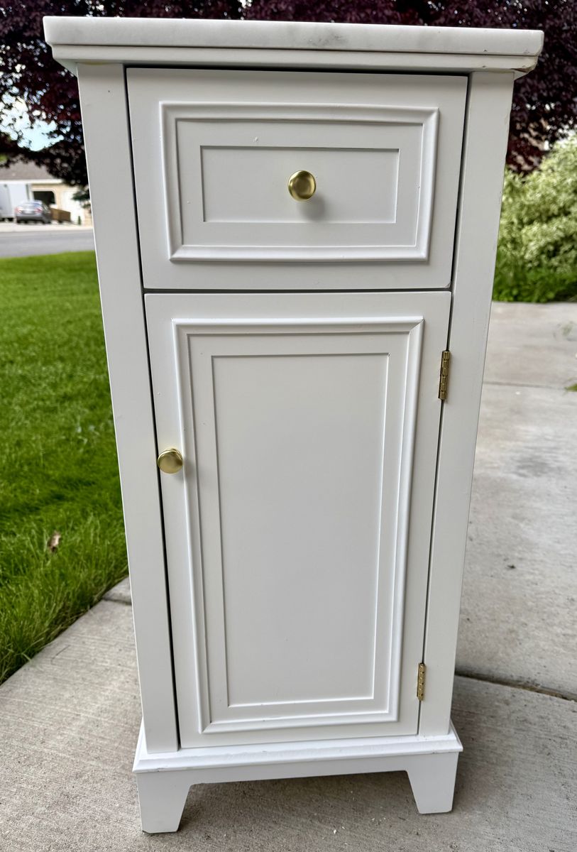 Nightstand or bathroom storage