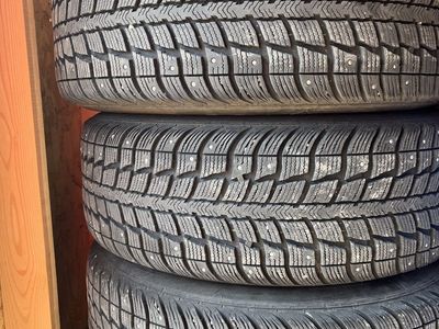Federal Himalaya WS2 Studded Winter Tires 215/60R16 with Steel Rims, Set of 4