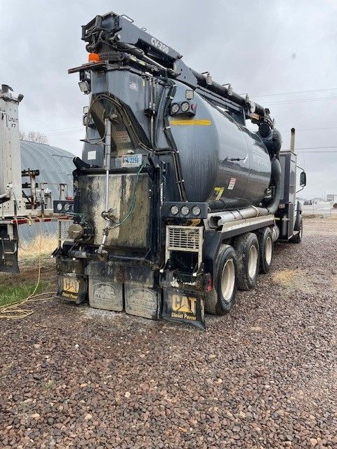 2015 Caterpillar CT660L 