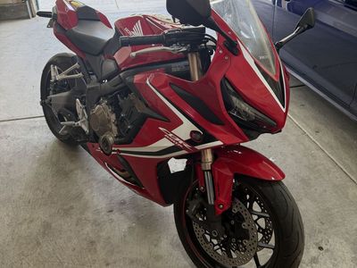 2020 Honda CBR650R ABS Motorcycle - Red, Full Exhaust, Quick Shifter.