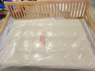 Cambridge Casual Robin Outdoor Daybed with Cushion Cash only.