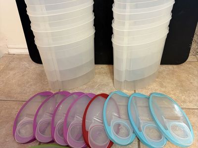 (10) Rubbermaid Flex and Seal Cereal Keeper, 1.5 Gallon