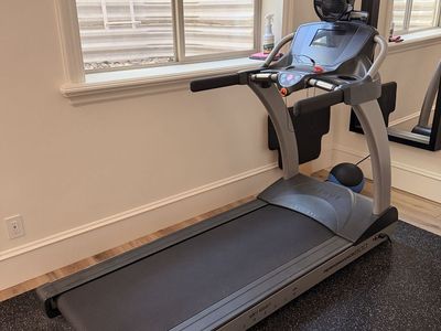 TRUE Fitness Performance 800 Treadmill - High-Quality Home Gym Cardio Equipment