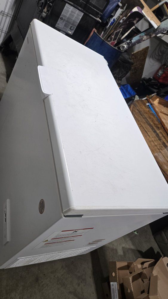 Amana AZC5216LW 16 cu. ft. White Chest Freezer