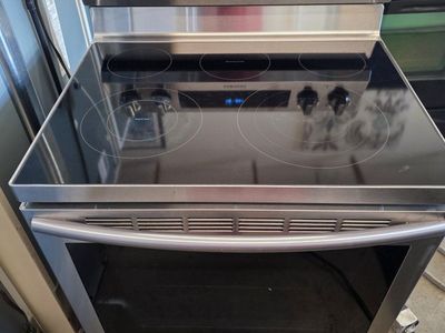 Samsung electric stove.