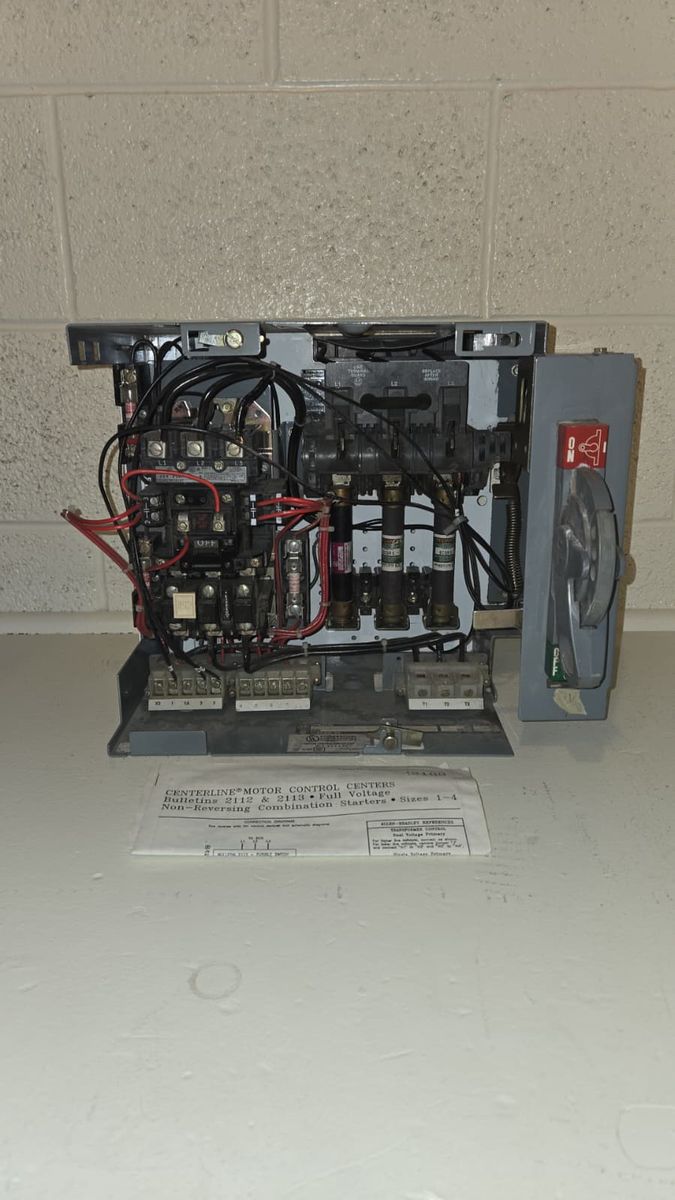 Allen Bradley 2100 MCC 12” Starter Bucket Size 1 W/ Fuses