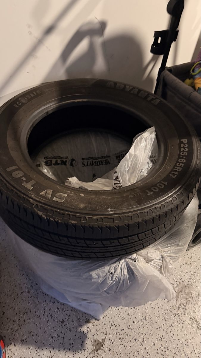 3 Advanta SVT-01 P225/65R17 100T All-Season Tire 
