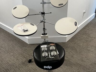 DW Go Anywhere Complete Practice Set with throne