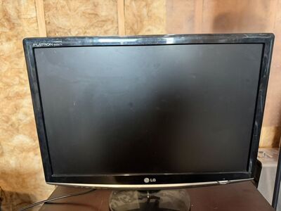 22 Inch Monitor