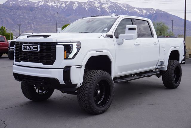 2025 GMC Sierra 3500HD Denali