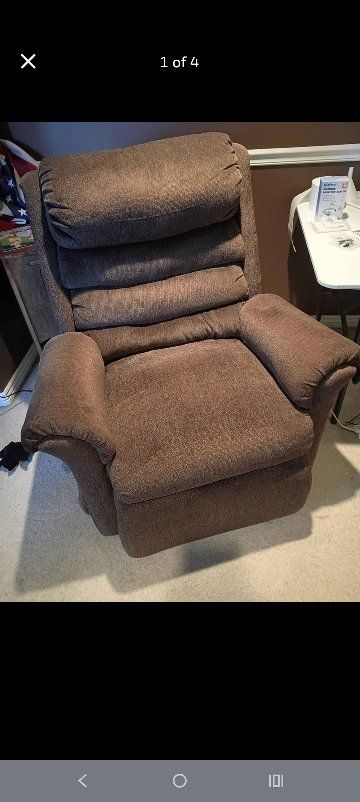 Pride Mobility Brown Power Lift Recliner Chair