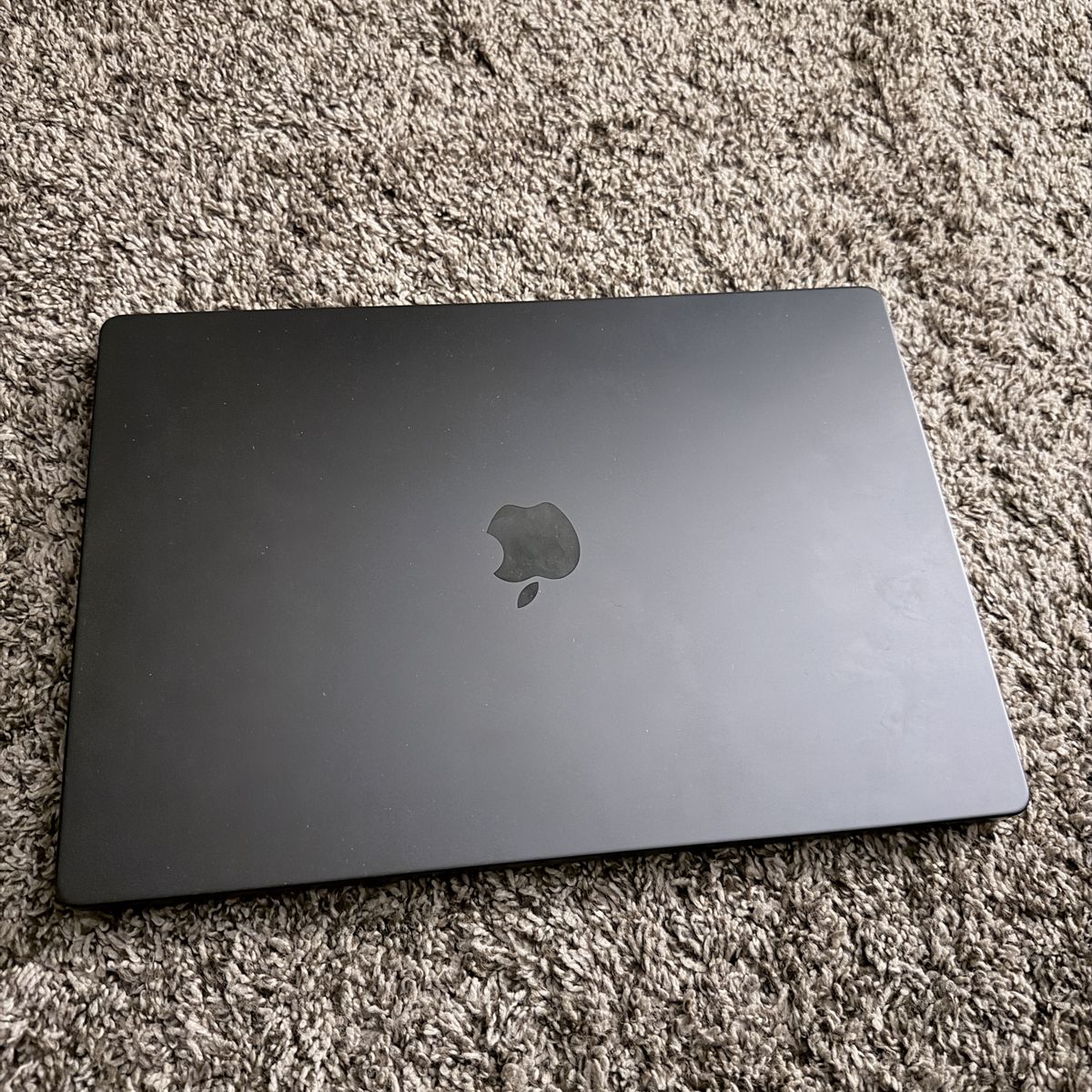 2023 MacBook Pro 16” M3 Max – 36GB RAM / 1TB SSD (POWERFUL)