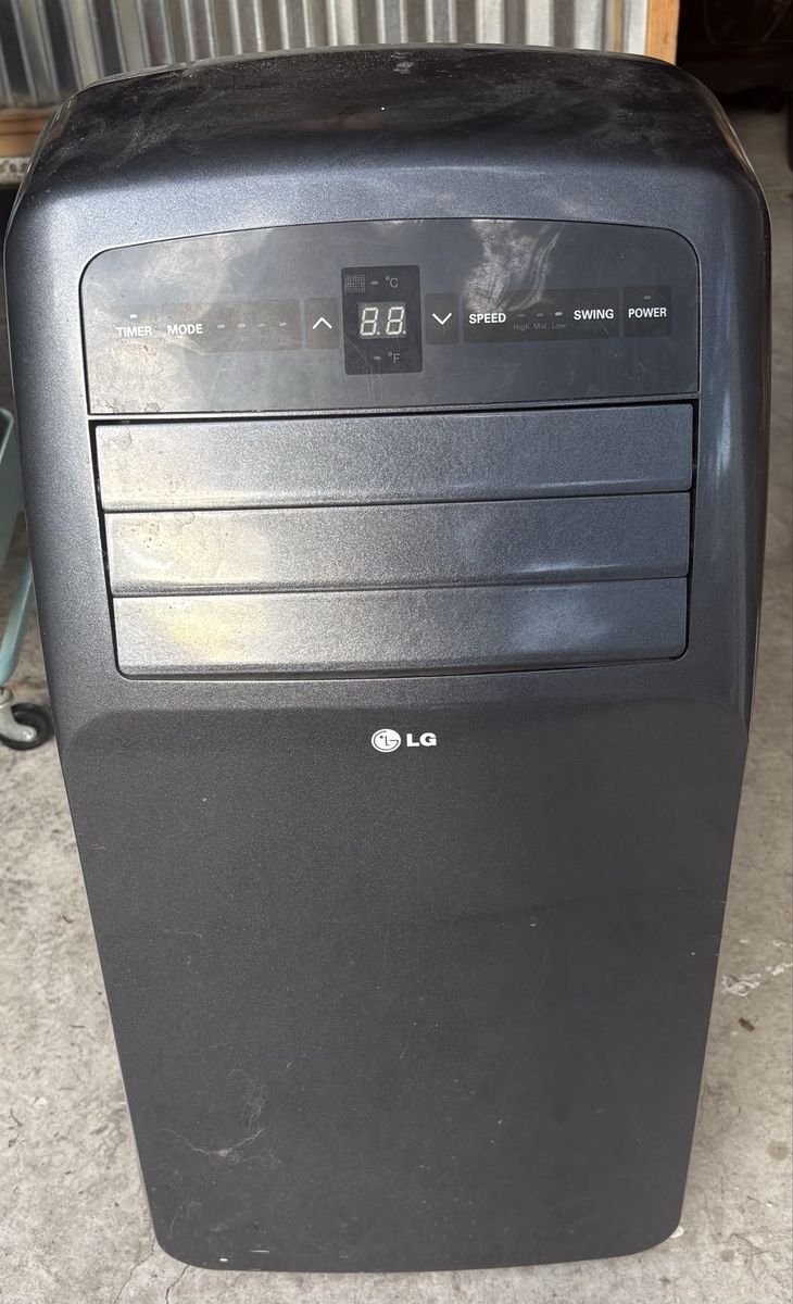 LG LP1214GXR 12,000 BTU Portable Air Conditioner