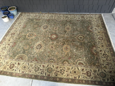 Rug