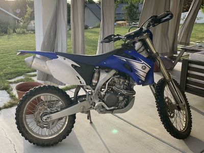 2007 Yamaha WR 250 Dirt Bike.