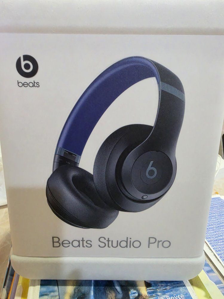 beats studio pro wireless headphones