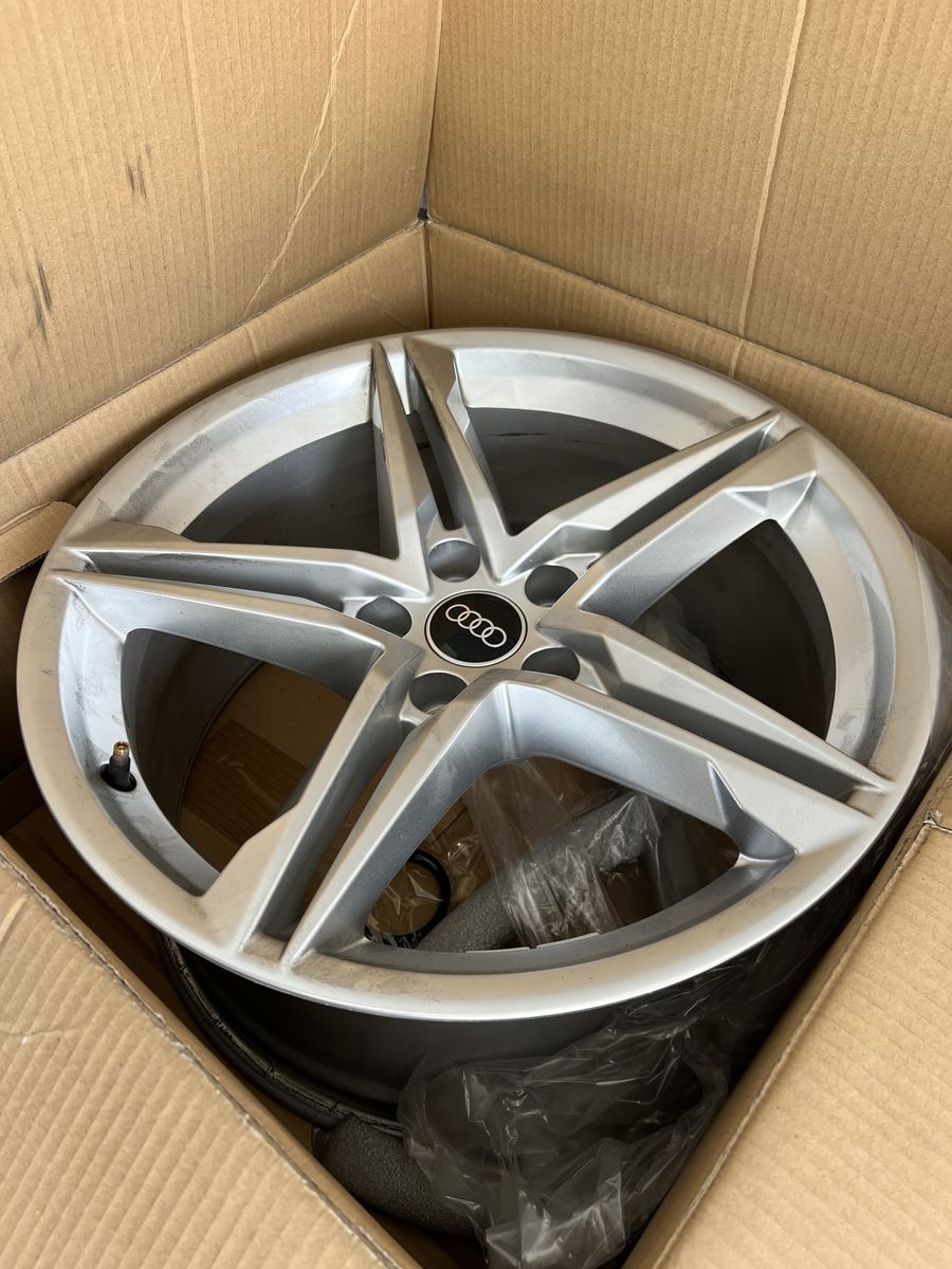 AUDI OEM 18" X 8" Wheels