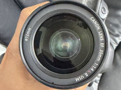 Canon 5d iv 1000$ , 35 mark ii 900$