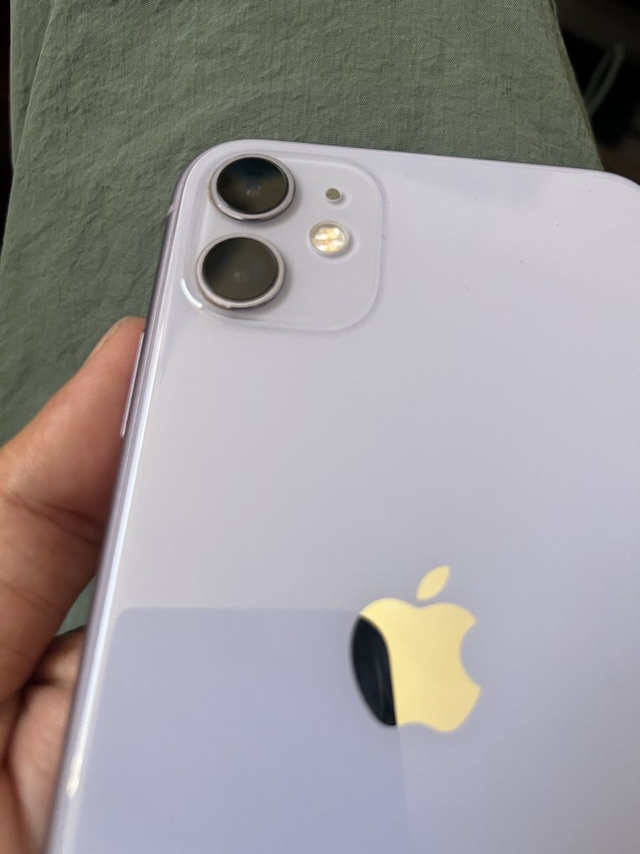 iPhone 11 .unlocked