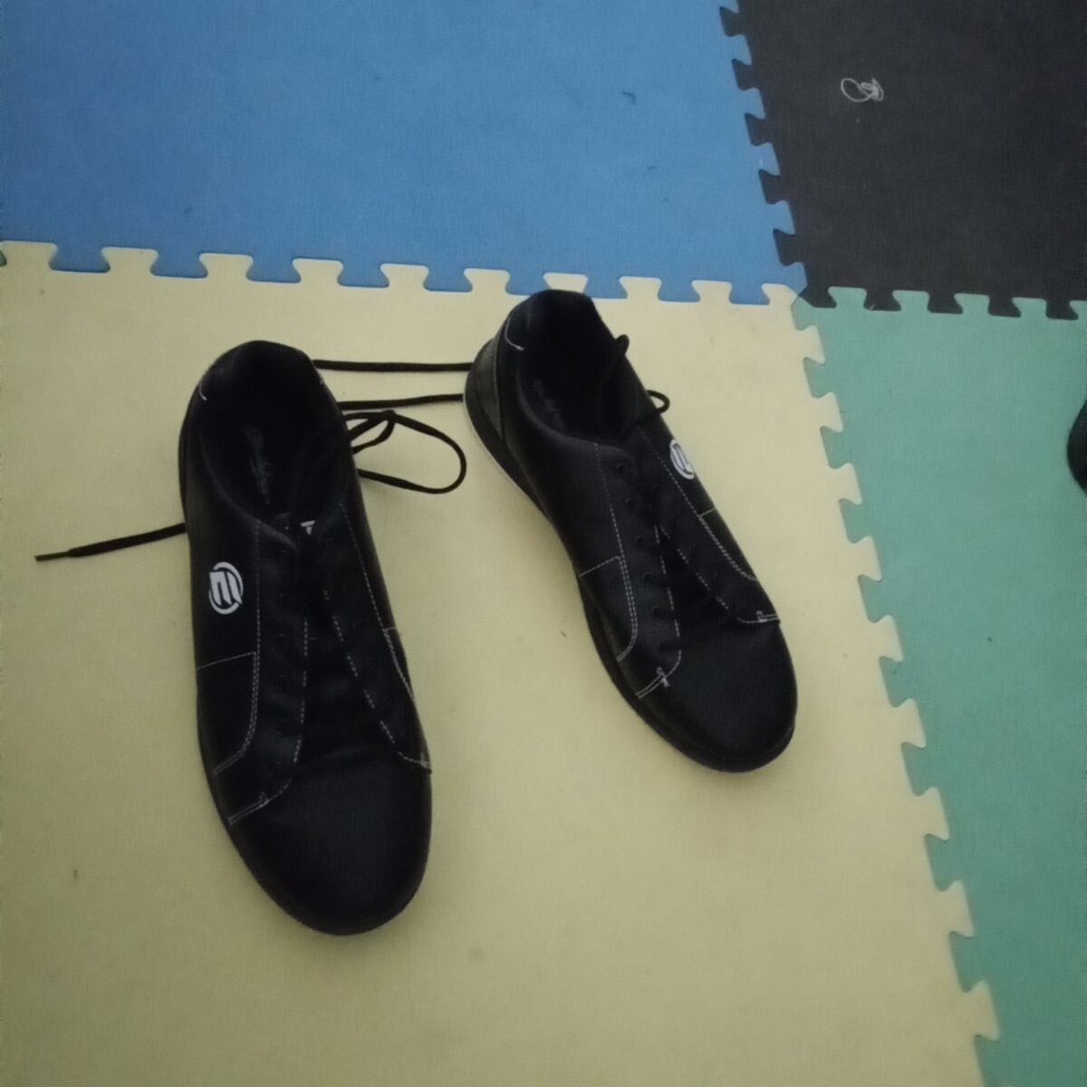 Men’s Size 14 Brand New Bowling Shoes – Never Worn