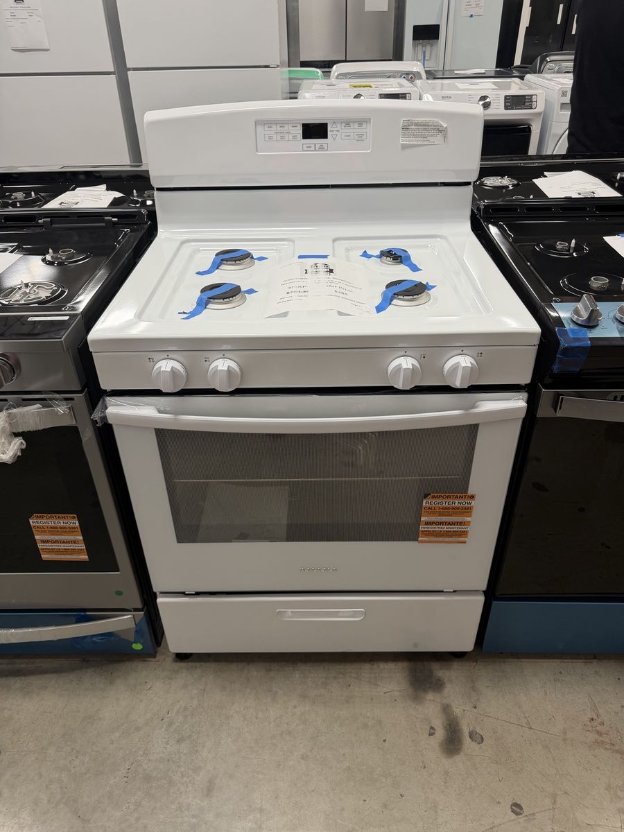 NEW AMANA WHITE 4 BURNER GAS RANGE